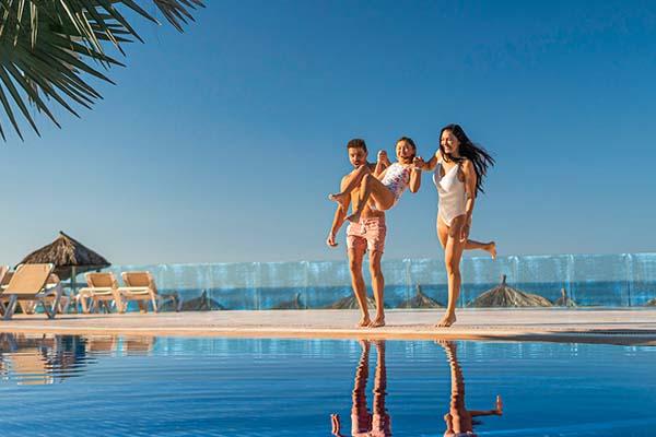 Get ahead of the fun and save more! Krystal® Satélite María Bárbara Ciudad de México Get ahead of the fun and save more! Krystal® Satélite María Bárbara Ciudad de México