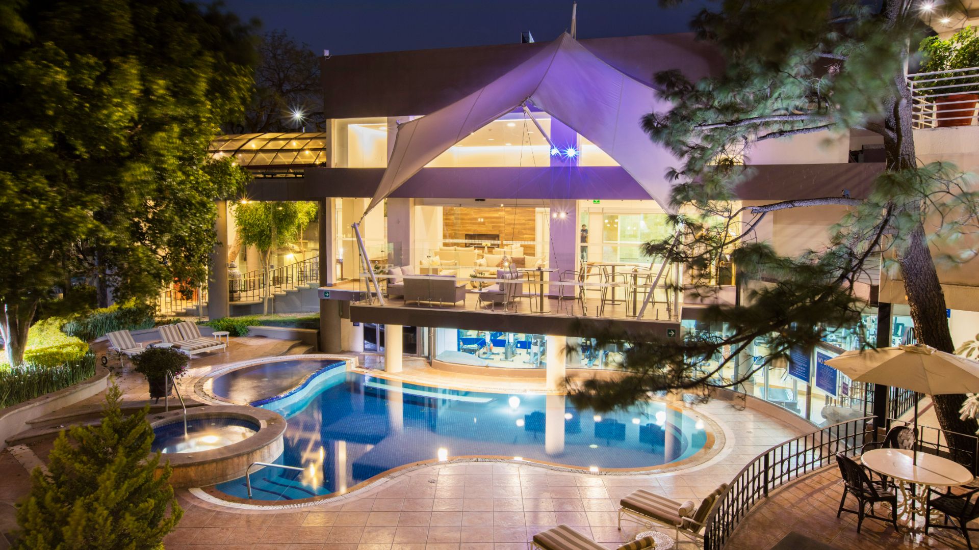   Krystal® Satélite María Bárbara Ciudad de México